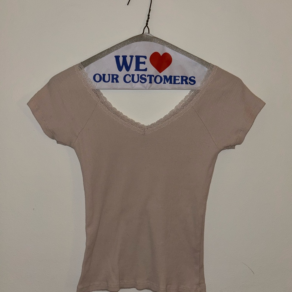 BRANDY MELVILLE Women's V-Neck Ribbed Top - Baby pink